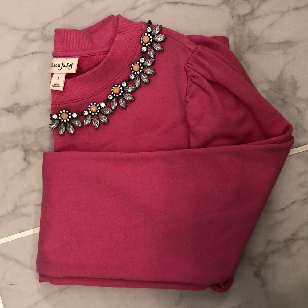 {Maison Jules} NWT Puffed Sleeve Sweatshirt